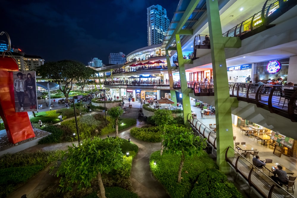 landscaping service cincinnati - shopping mall